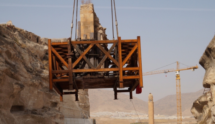 Hasankeyf'te 'Tarih' Taşıma Devam Ediyor