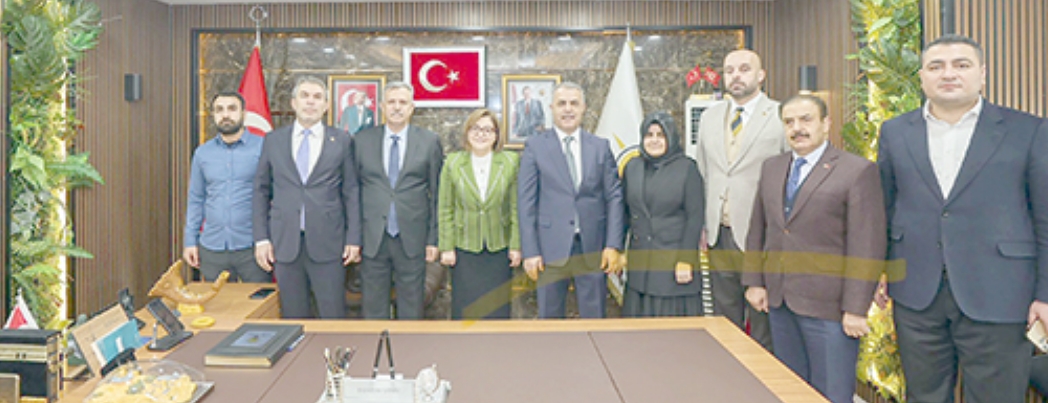 FATMA �AH�N�DEN AK PART� �L BA�KANLI�I�NA Z�YARET