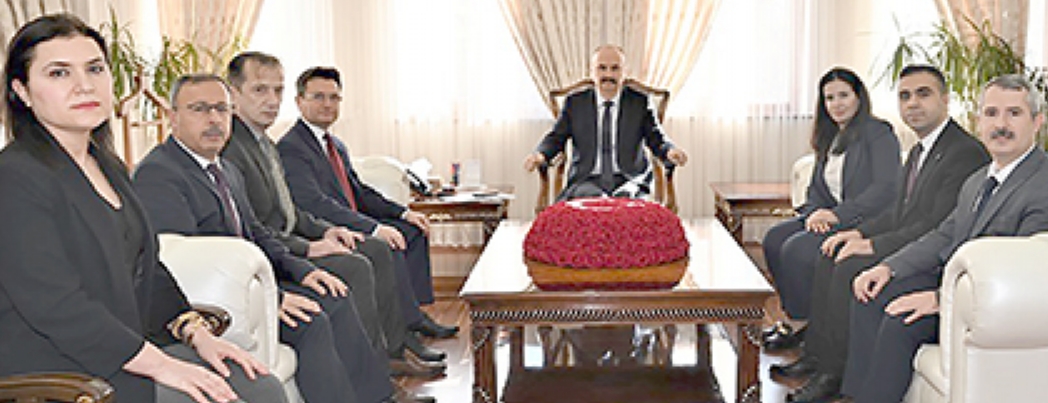 VALİ CANALP’A VERGİ HAFTASI ZİYARETİ