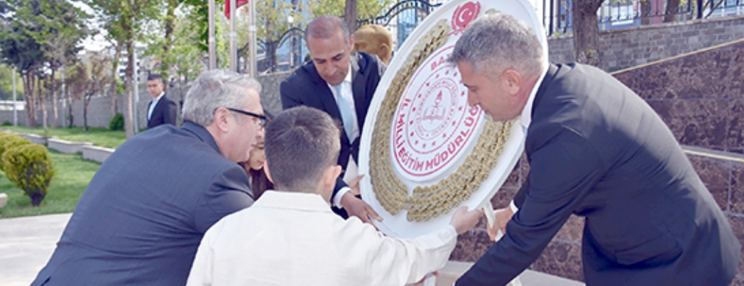 23 N�SAN �ELENK SUNMA T�REN�YLE BA�LADI