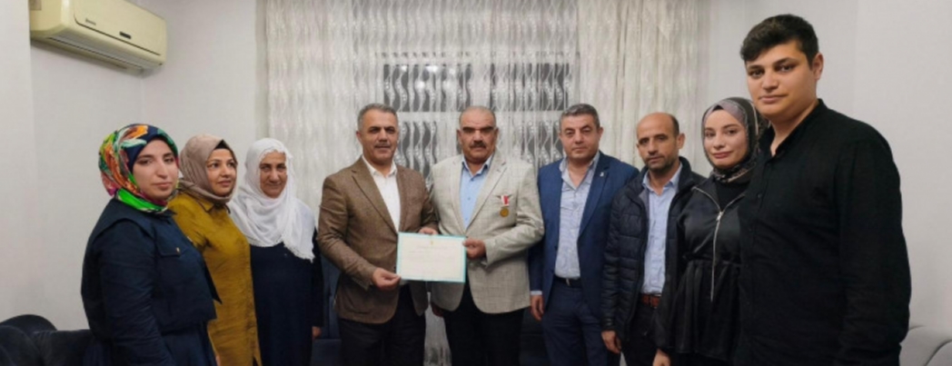 �l Ba�kan� �ansi�den Anneler G�n��nde Anlaml� Ziyaret