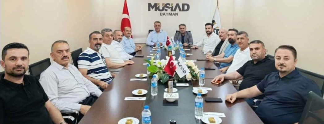 İŞ DÜNYASI VE SİYASET AYNI HEDEFTE BULUŞTU